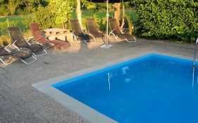 Kraft Hotel Pool&Klimaanlage AC